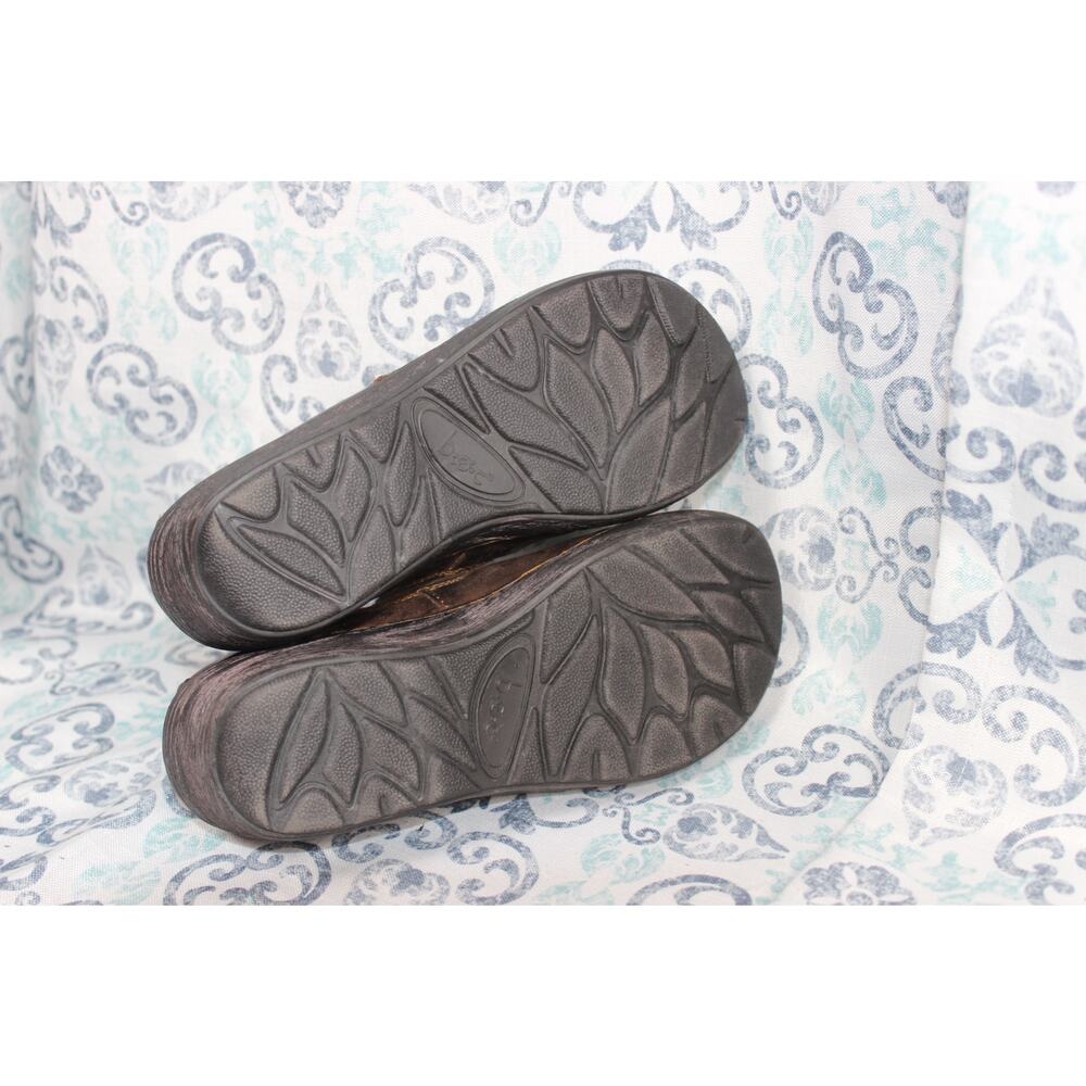 BOC Born‎ Stefana Brown Leather Wedge Clog Booties Low Cut Pull On Size 8M - Picture 7 of 8